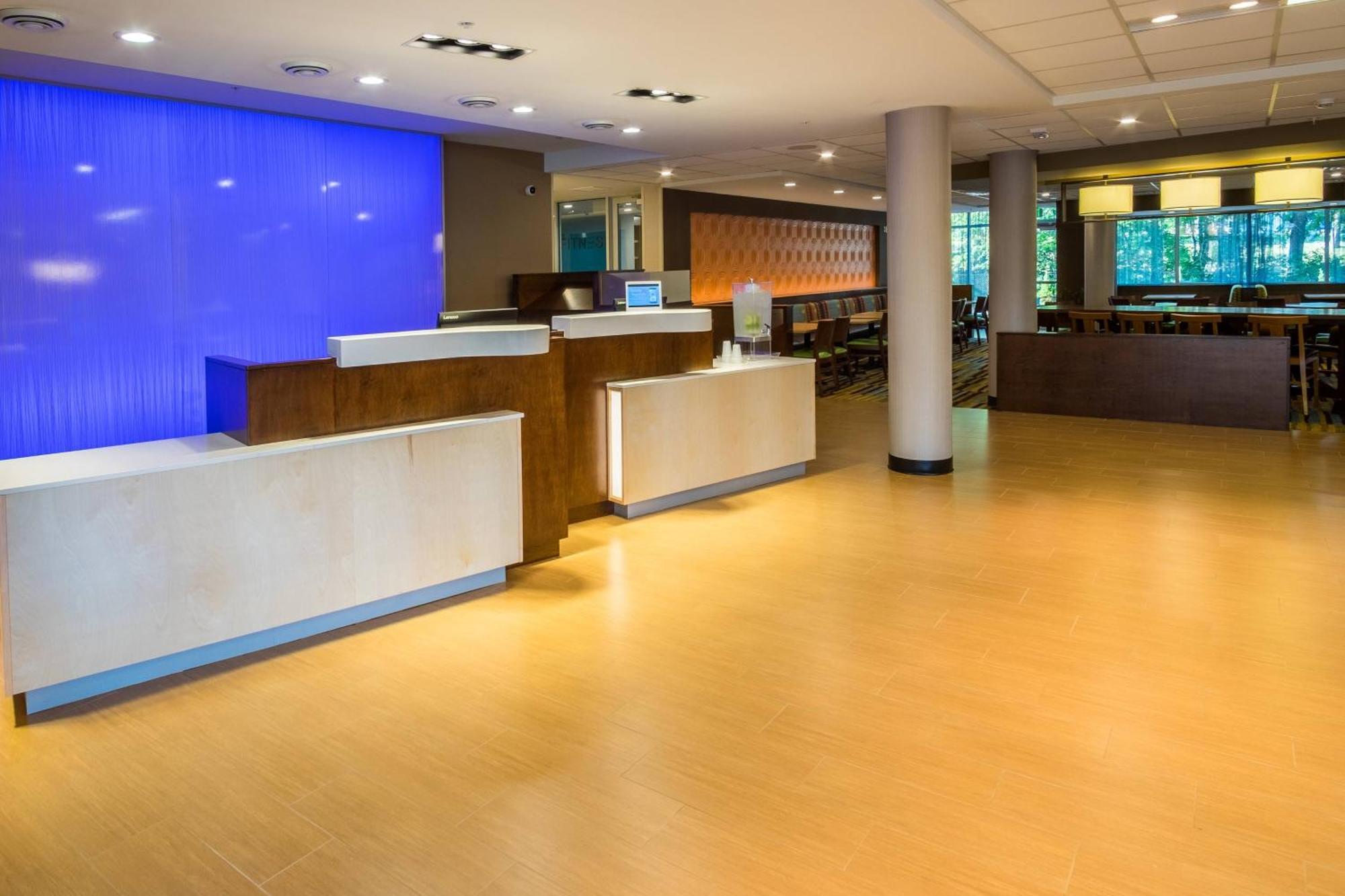 Fairfield Inn & Suites By Marriott Wisconsin Dells Lake Delton Exterior photo