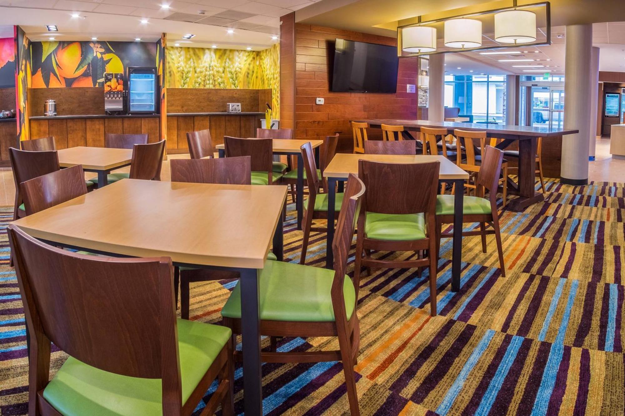 Fairfield Inn & Suites By Marriott Wisconsin Dells Lake Delton Exterior photo