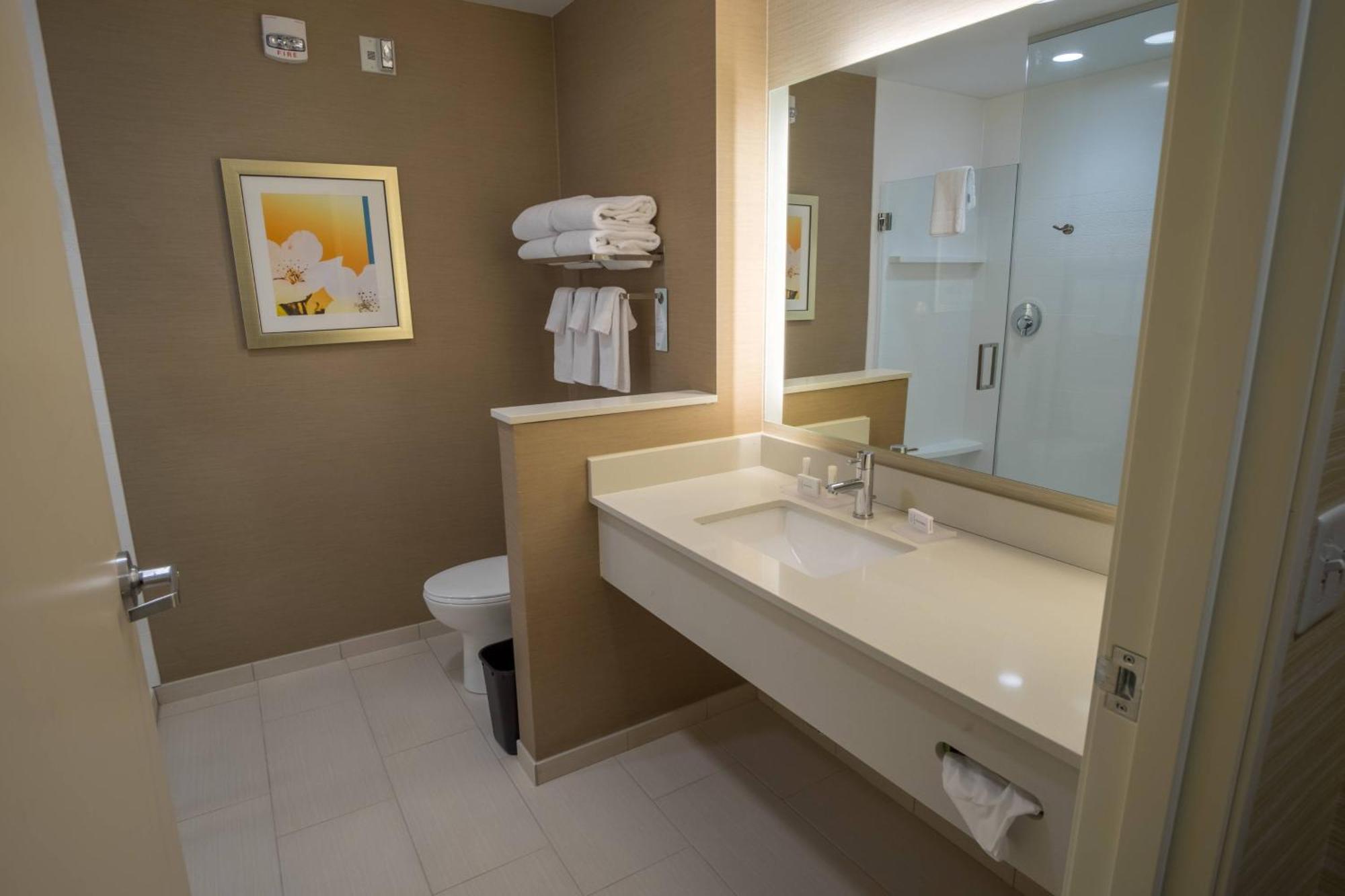 Fairfield Inn & Suites By Marriott Wisconsin Dells Lake Delton Exterior photo